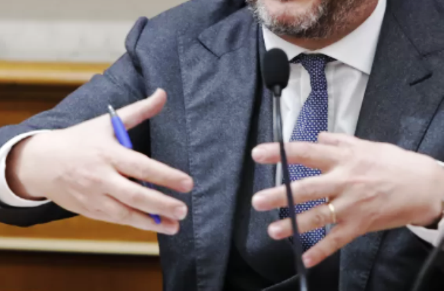 Benini tra boom posti lavoro e salari bassi: “La classe media ha la stessa aliquota di chi guadagna 500mila euro, oggi artigiani chiudono e aprono case vacanze”