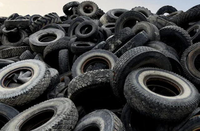 Pneumatici fuori uso, la seconda vita della gomma riciclata tra economia circolare e nuovi impieghi